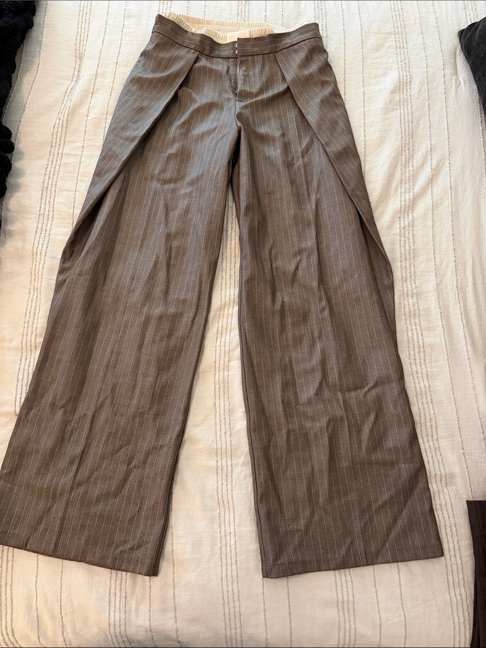 Wide Leg Pinstripe Pants in Brown Like New maniere de voir
